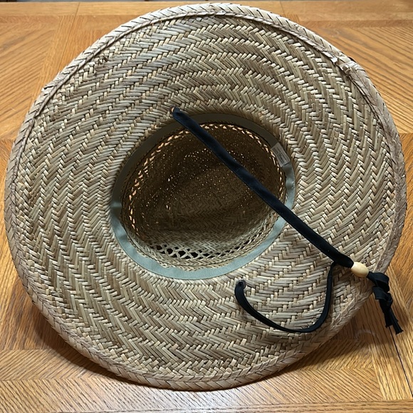 Strawhat - Picture 2 of 4